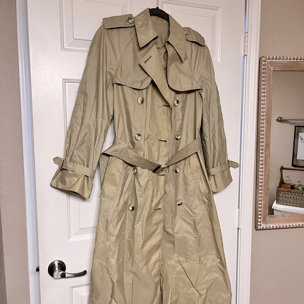 Vintage American Airlines rain coat size 8